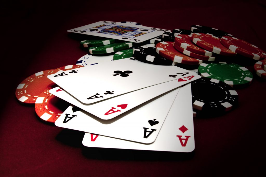 loonabet Casino Poker